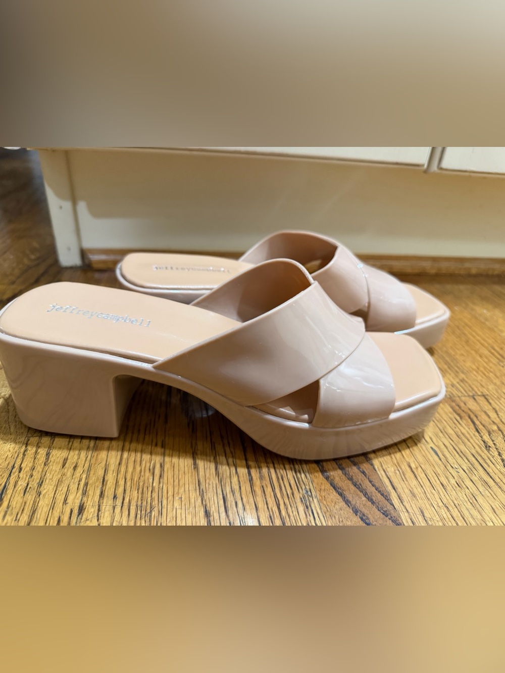 Jeffrey Campbell Nude Patent Platform Slide Sandals Sz 9